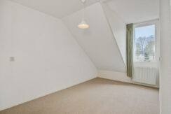 Klokbeker 40, Heesch-22