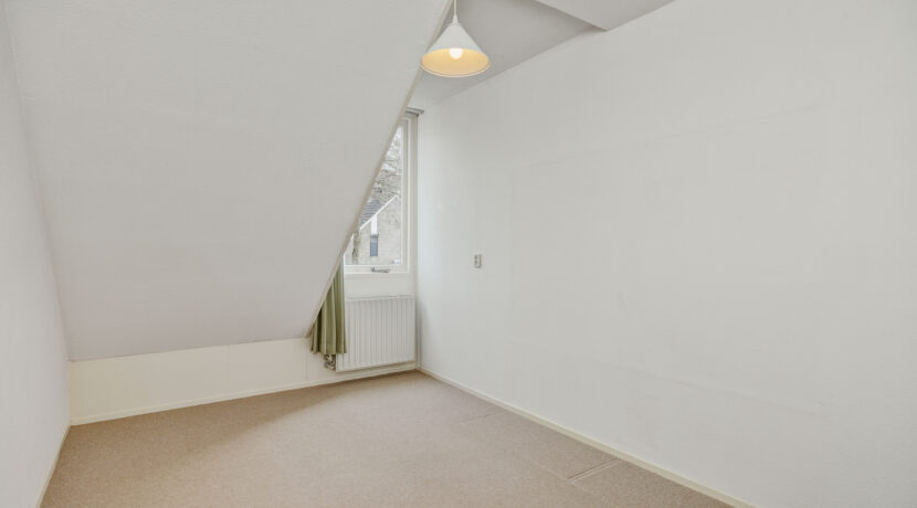 Klokbeker 40, Heesch-23