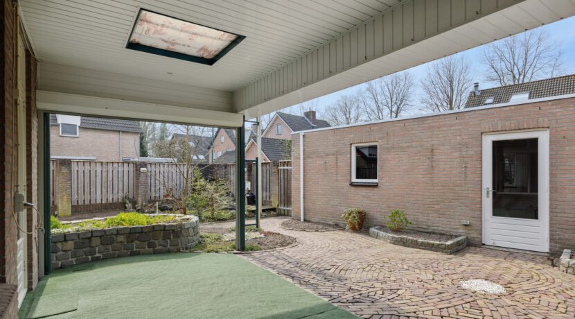 Klokbeker 40, Heesch-35