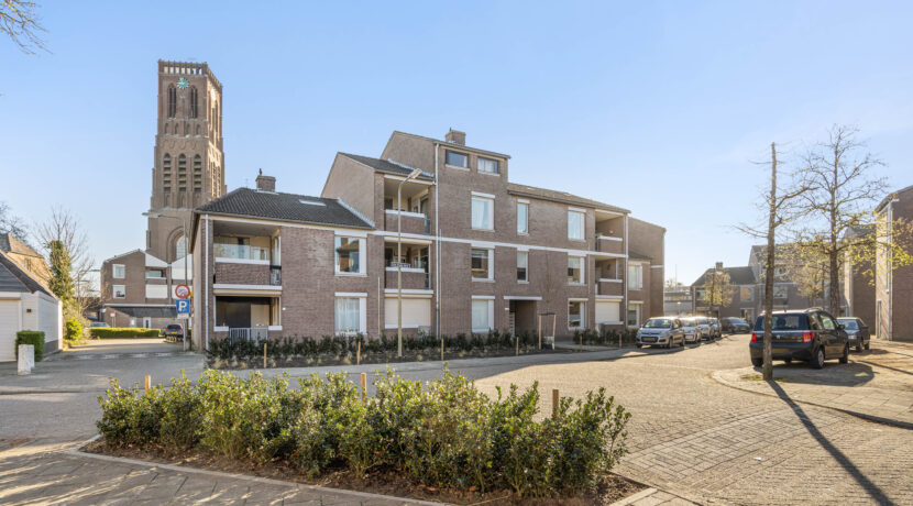 Nieuw - De Oude Vest 37, Oss-01