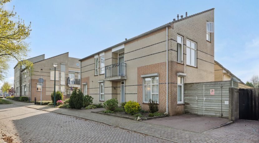 Het Vijfeiken 9, Heesch-02