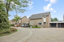 Burgemeester van Hulstlaan 12, Heesch-01