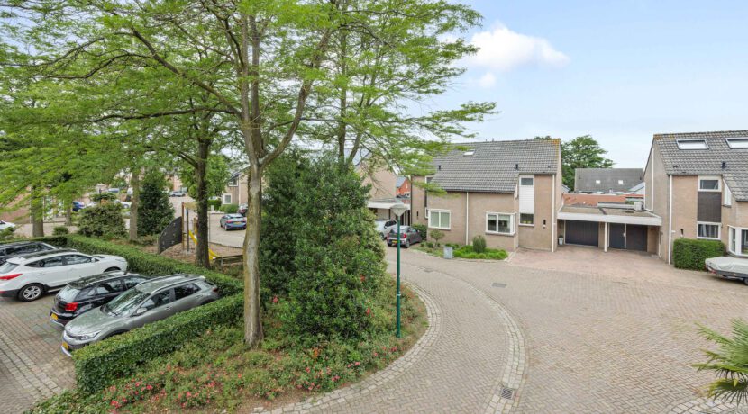 Burgemeester van Hulstlaan 12, Heesch-05