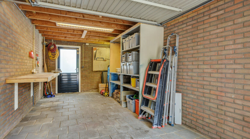 Burgemeester van Hulstlaan 12, Heesch-42