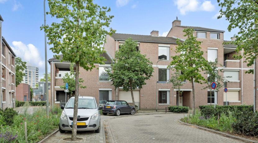 Sint Sebastiaanstraat 16, Oss-01