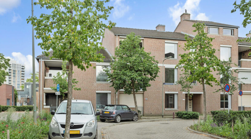 Sint Sebastiaanstraat 16, Oss-02
