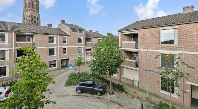 Sint Sebastiaanstraat 16, Oss-07