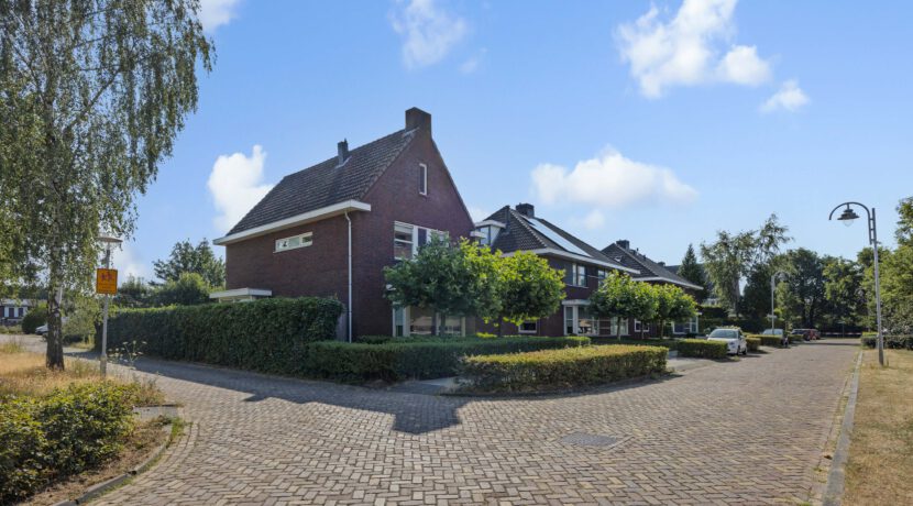 Biezenloop 126, Heesch-03