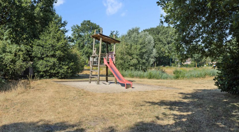 Biezenloop 126, Heesch-56
